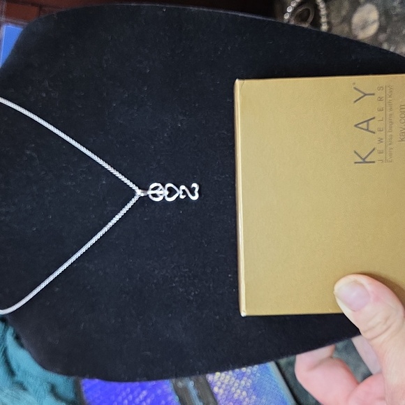 Kay Jewelers Jane Seymore Peace ♡ Love ♡ Open Heart Necklace - Picture 10 of 10